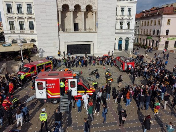 ”Învață să salvezi o viață!” - pe 22 octombrie, în Piața Operei din Timișoara 1 ”Învață să salvezi o viață!” - pe 22 octombrie, în Piața Operei din Timișoara