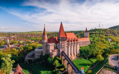 Jurăminte reînnoite și căsătorii simbolice, de Dragobete, la Castelul Corvinilor