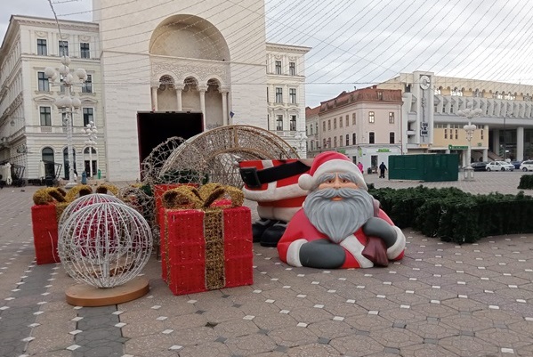 Pregătiri la Timișoara, pentru Târgul de Crăciun (foto)