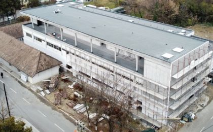 Dominic Fritz a anunţat că Centrul de recuperare pulmonară de la Spitalul "Victor Babeș" din Timișoara va fi gata în primăvară