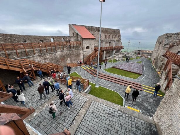 Cetatea Deva poate fi vizitată integral