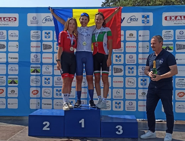 Alexandra Cioclu, de la Universitatea de Vest Timişoara - Devron West Cycling Team, campioană balcanică!
