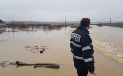 Cod portocaliu de inundaţii pe râuri din Timiș și Caraș-Severin