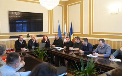 Dominic Fritz a convocat Comandamentul de iarnă. Deszăpezire în Timișoara: mobilizare cu 350 de angajați și 20 de utilaje