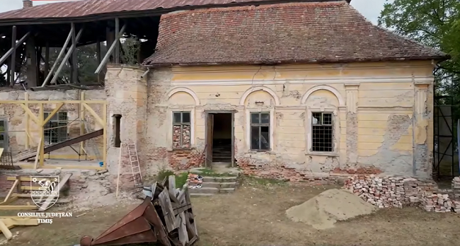 Conacul Petala de la Clopodia intră în atenția CJ Timiș pentru restaurare și includerea în circuitul turistic