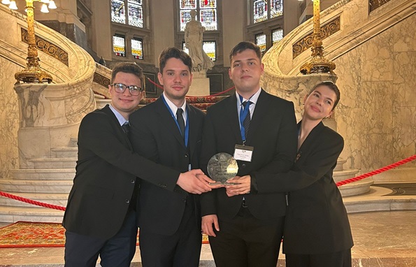 Pledoaria unui student al Facultății de Drept de la UVT l-a clasat pe locul II în cadrul unui concurs științific internațional