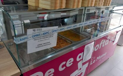 Controale ale comisarilor Protecției Consumatorilor la două fast-food-uri din Timișoara. Unitățile au fost închise temporar 1 Controale ale comisarilor Protecției Consumatorilor la două fast-food-uri din Timișoara. Unitățile au fost închise temporar