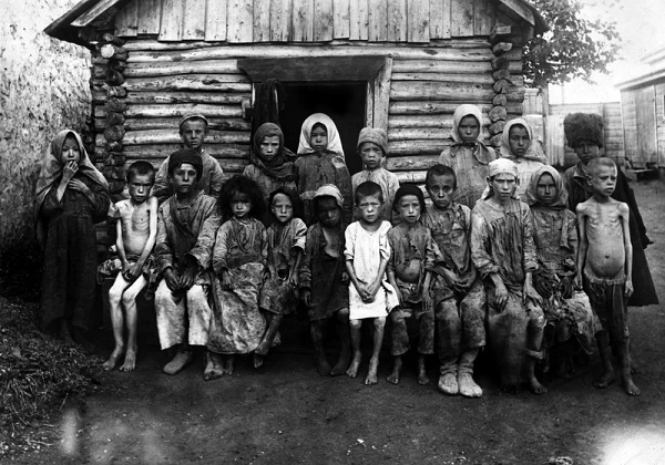 „Copilăria în Gulag”, reflectată în imagini documentare