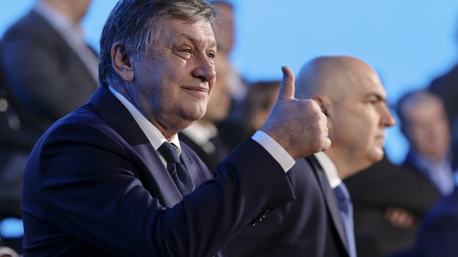 Crin Antonescu și-a depus candidatura la prezidențiale: Vreau să fiu președintele tuturor