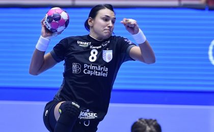 Cristina Neagu și-a prelungit cu doi ani contractul cu CSM București