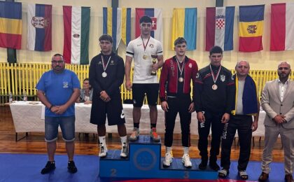 Cinci medalii obţinute în Slovacia de luptătorii de la CS Heracle