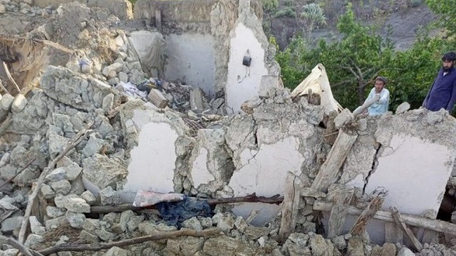 Un cutremur puternic a ucis cel puțin 280 de persoane în Afganistan