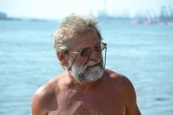 La 68 de ani, bănățeanul Dan Paici, „Lupul Singuratic”, a vâslit 100 de kilometri pe Dunăre cu caiacul