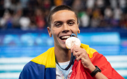 David Popovici, aur la Europenele U23! Și-a spulberat adversarii, fără să forțeze