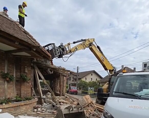 Administrația USR face un pas înapoi după demolarea restaurantului Dinar: cere OCPI reexaminarea unei modificări cadastrale FOTO