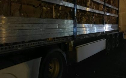 Peste 22 de tone de deșeuri din Ungaria, blocate la intrarea în România