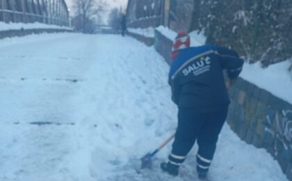Primarul Dominic Fritz a convocat un nou comandament de iarnă: Pe străzile Timişoarei intervin peste 350 de oameni și 20 de utilaje