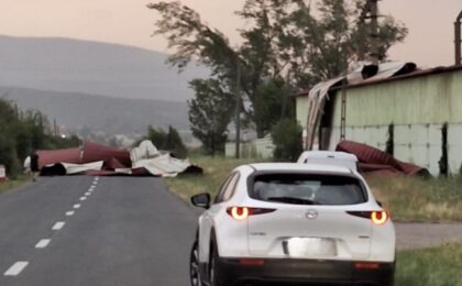 Trafic oprit pe DN 57 din cauza condițiilor meteo nefavorabile