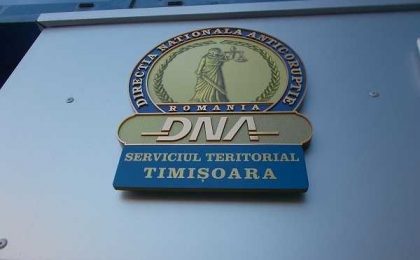 DNA Timișoara a dispus urmărirea penală față de patru polițiști din Arad