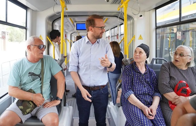 În plină austeritate și cu reduceri de personal, Primăria Timișoara “aruncă” 19 milioane de euro pe clădiri, spații de arhivare și taxatoare de bilete