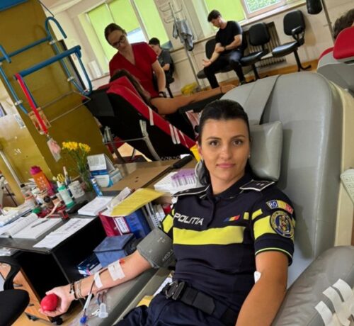 Peste 50 de polițiști au donat sânge la Centrul de Transfuzie Sanguină Timișoara