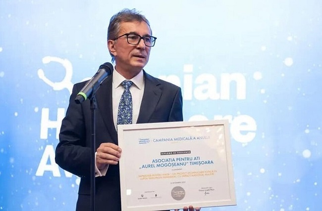 Prof. dr. Dorel Săndesc, desemnat medicul anului, dedică premiul eroilor Revoluției din 1989