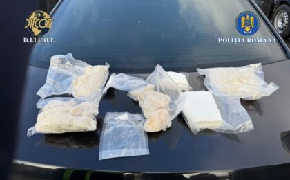 Traficanţi de droguri de mare risc, "săltaţi" de pe stradă, la Timişoara