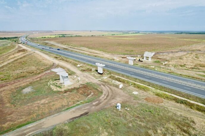 Ministrul Grindeanu a anunțat că a fost reziliat contractul de execuție al drumului de legătură DN 69 - autostrada #A1