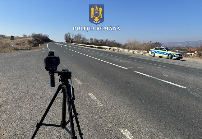 Cum puteți evita camerele radar? Sfaturi de la... Poliția Română
