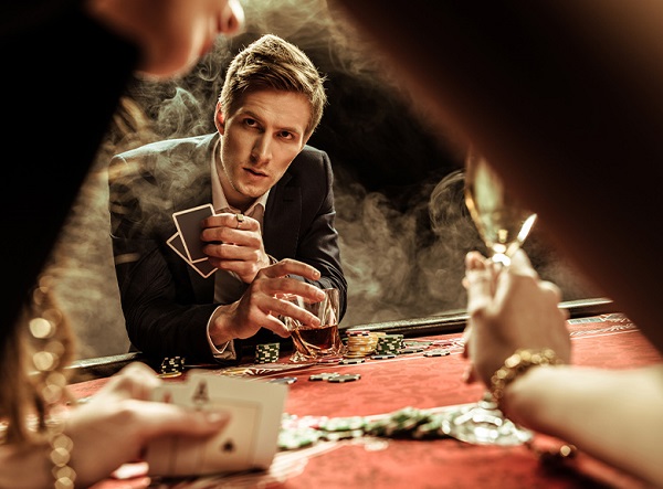 Cum să-ți păstrezi concentrarea atunci când joci Poker?