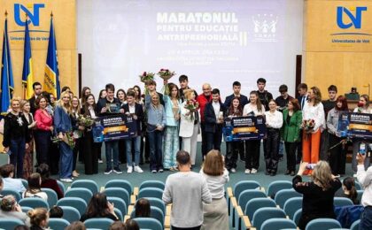 Trei echipe de elevi din Timiș s-au calificat la etapa națională a Maratonului pentru educație antreprenorială