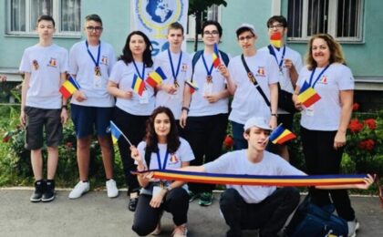 România, pe prima poziţie la Olimpiada Europeană de Geografie: Patru medalii de aur, trei de argint şi una de bronz 2 România, pe prima poziţie la Olimpiada Europeană de Geografie: Patru medalii de aur, trei de argint şi una de bronz