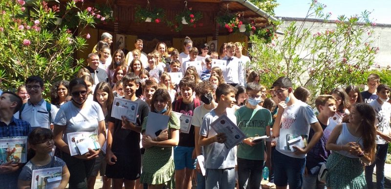 125 de elevi din Timişoara, premiați de Parohia Ortodoxă Viile Fabric