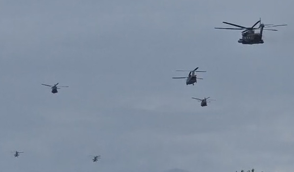 Aproape 20 de elicoptere ale NATO, pe cerul Banatului