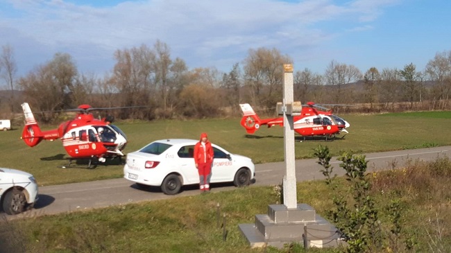 5 dintre victimele accidentului de lângă Făget, transportate la spitale în Timişoara, 2 cu elicopterele SMURD
