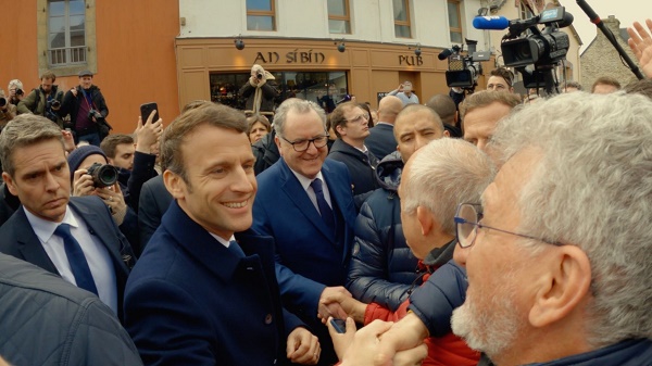 Emmanuel Macron se clasează pe primul loc în scrutinul prezidențial din Franța (sondaje)