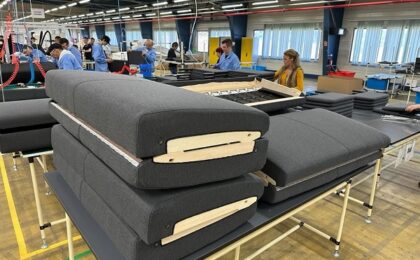 O companie a deschis o fabrică de mobilă într-o localitate din vestul țării. Pentru început au fost create 150 de locuri de muncă