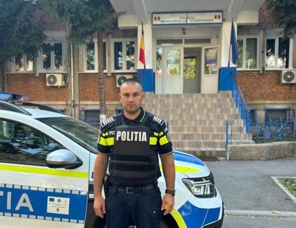 Un polițist aflat în timpul liber a dezarmat un bărbat violent, înarmat cu o bâtă de baseball, într-un magazin