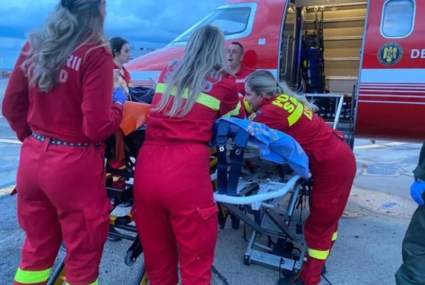 Florin Piersic a fost adus cu o aeronavă SMURD la București, la Institutul ”Matei Balș”. Transferul s-a făcut la solicitarea familiei