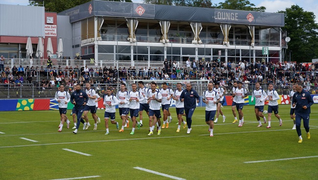Aproape 4.000 de români i-au încurajat pe tricolori la primul antrenament din Germania