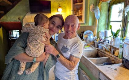 Un francez a devenit tată la vârsta de 91 de ani. Nu vrea să se oprească: „Sunt în formă bună”