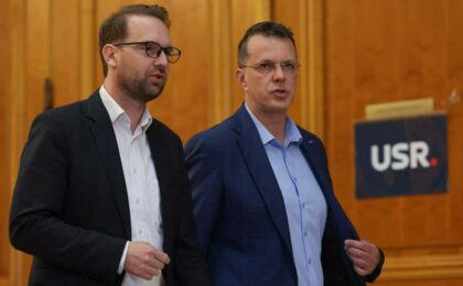 Ministrul Apărării, Ionuț Moșteanu, a demisionat. Reacția lui Dominic Fritz