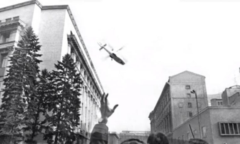 22 decembrie 1989 - Ziua care a adus deznodământul protestelor începute la Timişoara: fuga cu elicopterul a soţilor Ceauşescu (video)