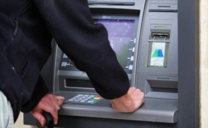 furt bancomat