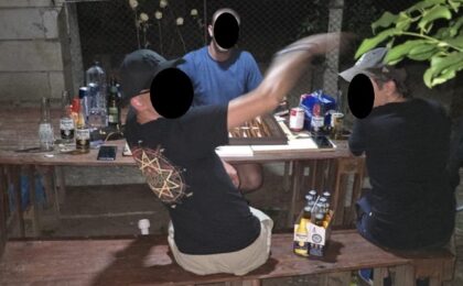 Timişorenii se plâng că sunt deranjaţi noaptea de persoane care beau alcool şi fac gălăgie printre blocuri. Aproape 600 de amenzi