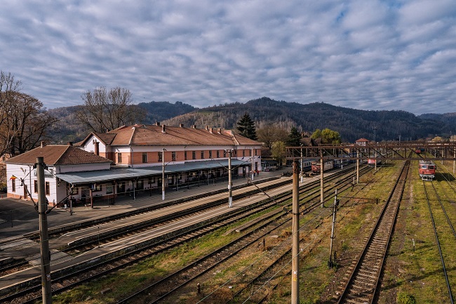La 150 de ani de la nașterea lui Brâncuși, Gara Petroșani devine spațiu cultural