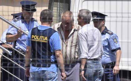 Gheorghe Dincă a fost condamnat la 30 de ani de închisoare pentru uciderea celor două adolescente din Caracal