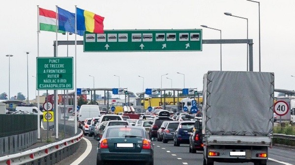Trafic intens în ultimele 24 de ore. Aproape 480.000 de persoane au tranzitat frontiera, cele mai multe pe la frontiera cu Ungaria