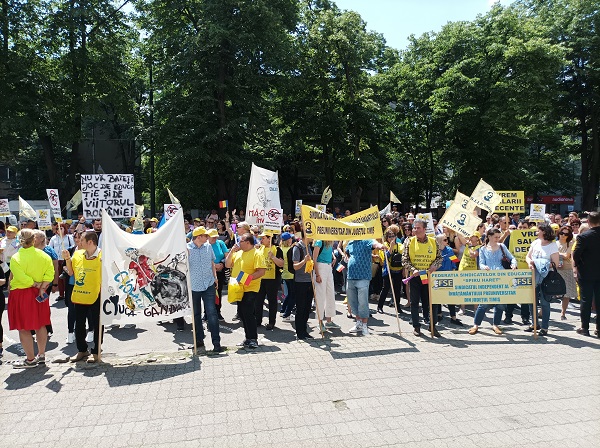 Ce spun reprezentanții sindicatelor din Timiș despre suspendarea grevei din învățământ