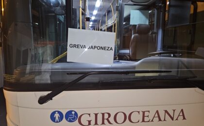 Transport paralizat la Giroc: șoferii și taxatoarele de la “Giroceana” au intrat în grevă japoneză